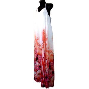 Bisou Bisou Gorgeous White/Red/Coral/Pink Floral  Dress with lining, Size 8